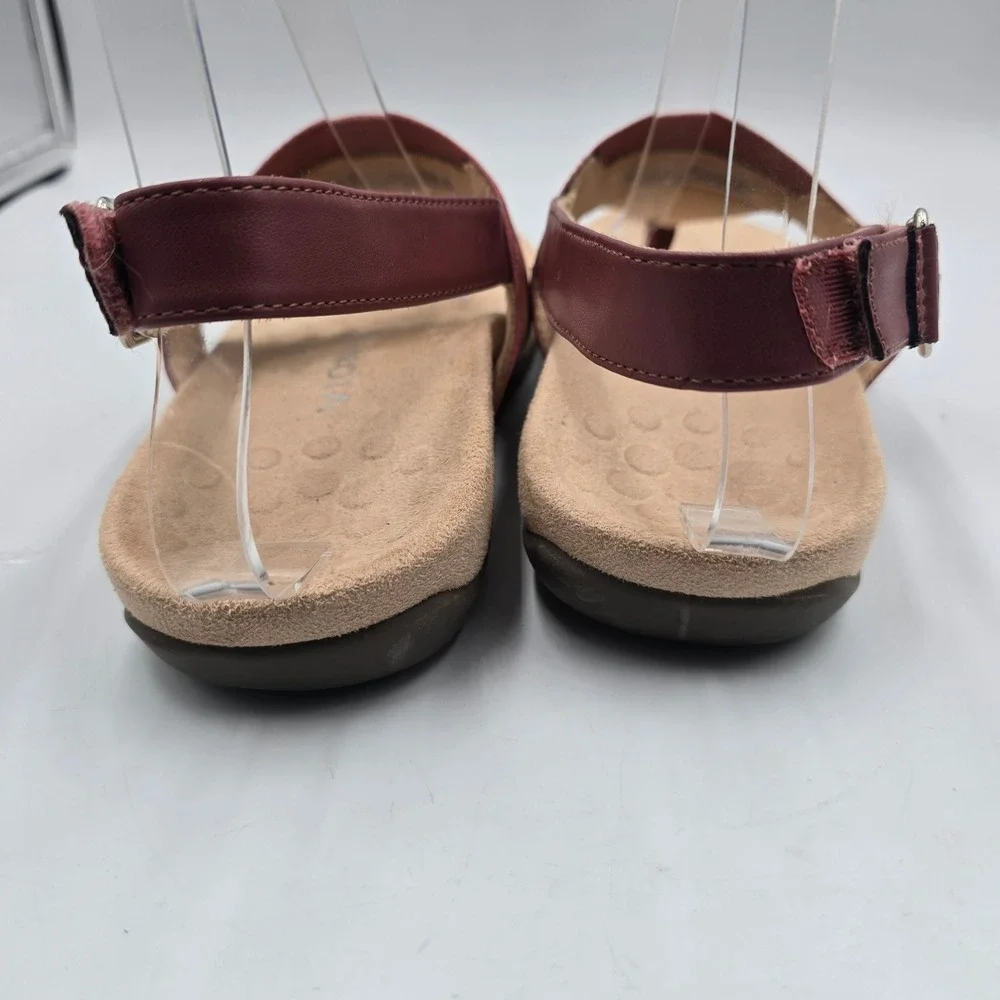 Vionic Sandals Women 7 Wide Danita Burgundy Leather Thong Slingback EUC Comfort